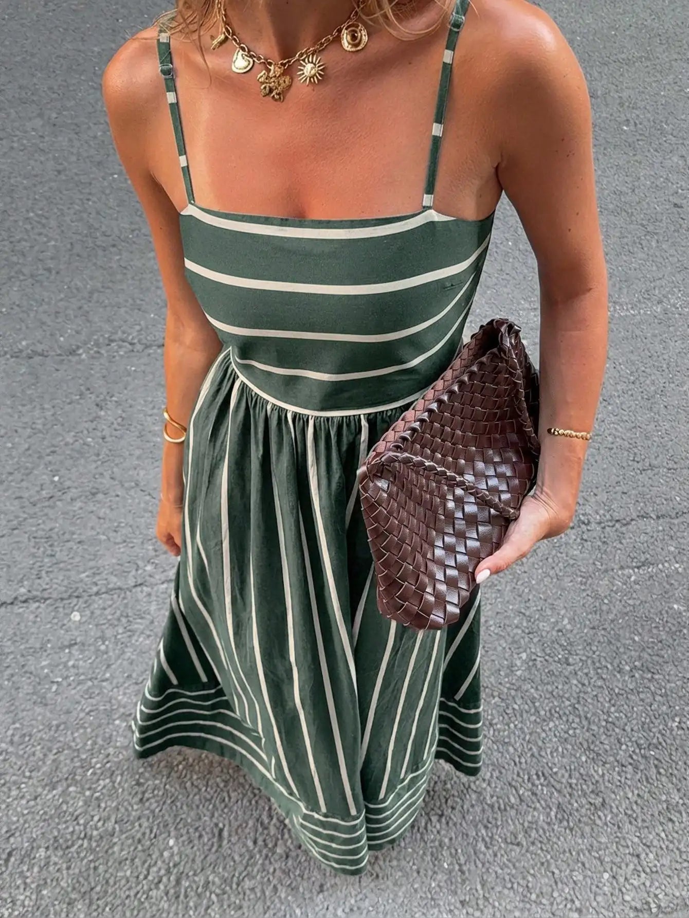 Serisse Women's Striped Print Casual Vacation Spaghetti Strap Dress, Color-Blocked Striped High-Waisted A-Line Maxi Dress,Brown