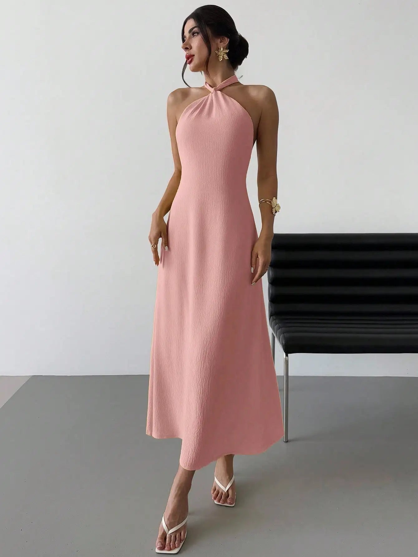 Pale Yellow Sleeveless Halter Maxi Dress With Open Back, Loose Flowy Gown For Summer Beach Holiday And Evening Party