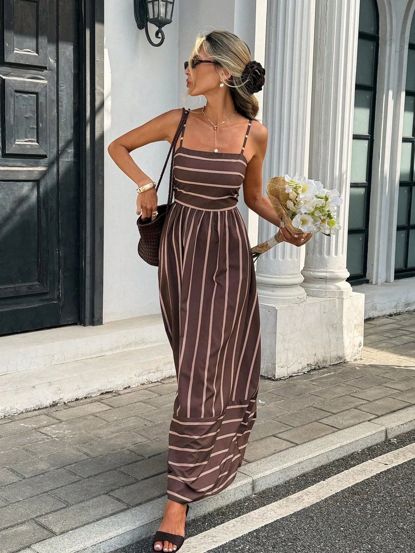 Serisse Women's Striped Print Casual Vacation Spaghetti Strap Dress, Color-Blocked Striped High-Waisted A-Line Maxi Dress,Brown