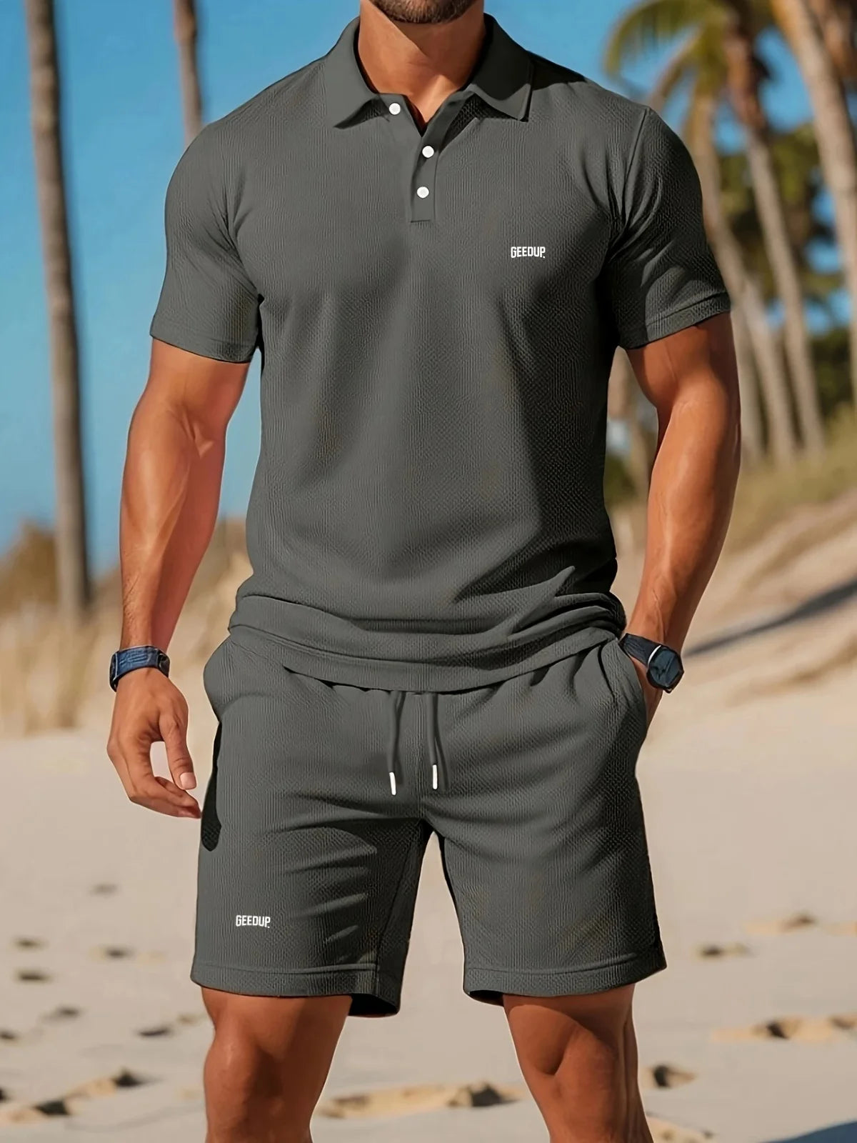 The 2025 summer men's Polo shirt, T-shirt and shorts casual set is suitable for daily wear and a beach sports two-piece outfit.