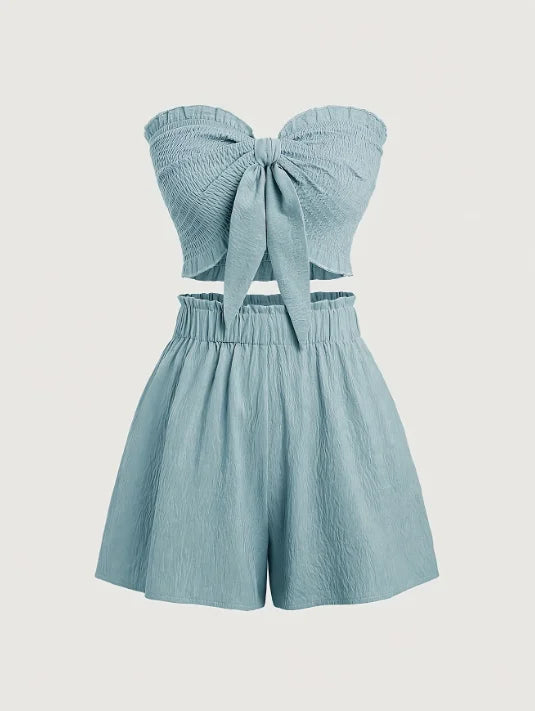 Simple, beachy style, romantic seaside. Date outfit featuring a top with gathered details and shorts, a two-piece set for women.